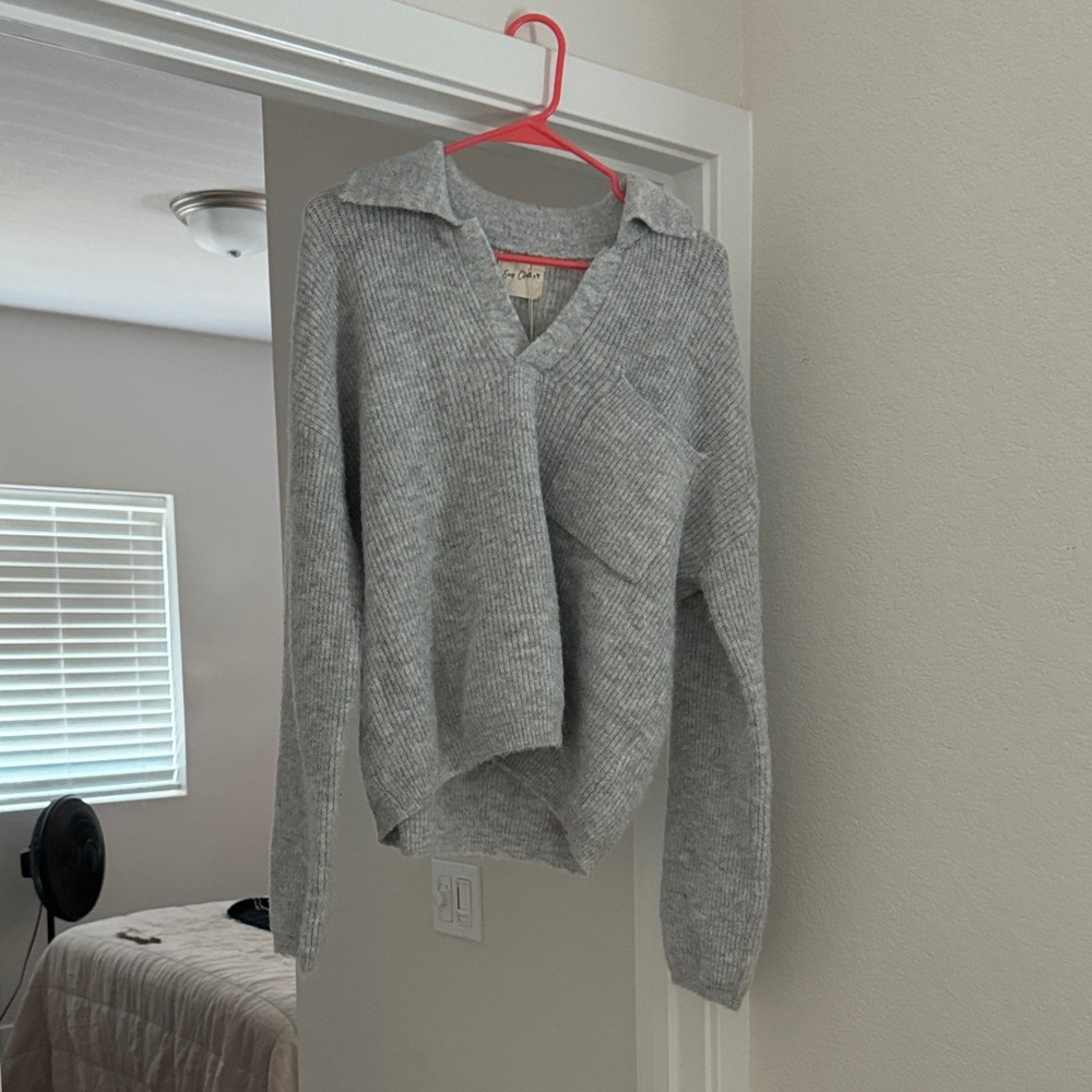 Elegant V-Neck Gray Sweater